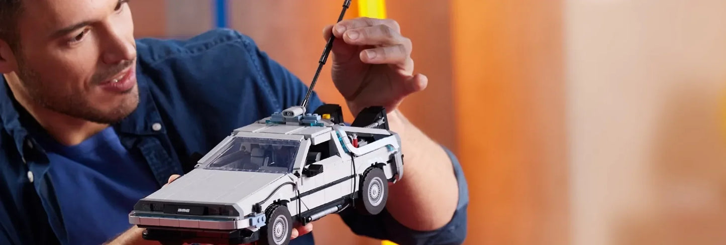 ⏱️ DeLorean DMC-12 – Máquina do Tempo “Back to the Future” (1872 Peças)